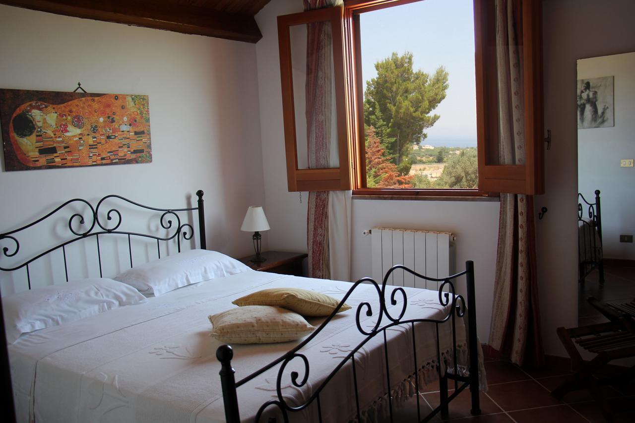 Uliveto House Bed & Breakfast Castellammare del Golfo Exterior photo
